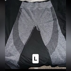 Size L ‘PINK’ Leggings $13
Barely Used!!